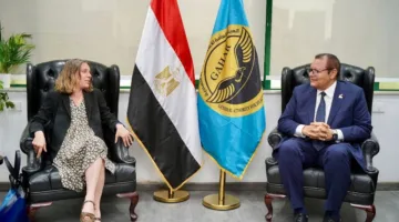 بناء شراكات استراتيجية والاستفادة من الخبرات الدولية للارتقاء بمستوى الخدمة الصحية