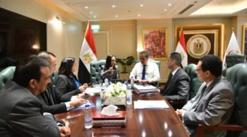 بناءً على توجيه رئاسي.. وزيري الصحة والتضامن يناقشان كيفية زيادة عدد فصول الحضانات ورياض الأطفال.