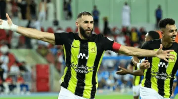 بنزيما يتصدر تشكيلة الاتحاد في مواجهة الفيحاء