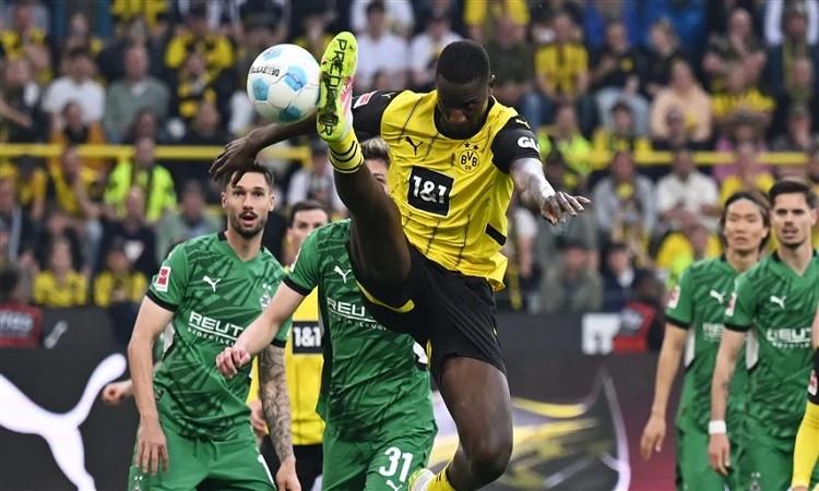 بوروسيا دورتموند يفوز على فولفسبورج برباعية نظيفة في الدوري الألماني