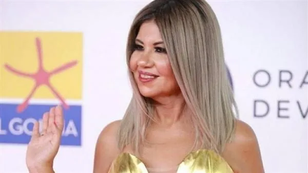 بوسي شلبي "باهتة" في مهرجان أسوان.. ماذا وراء الظهور غير المعتاد؟