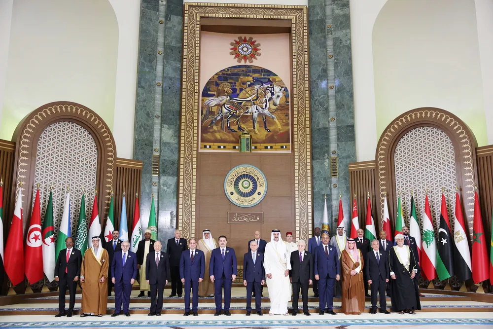 “بيان بغداد” يعبر عن تقديره لمساهمة سلطنة عُمان في تعزيز الأمن والاستقرار الإقليمي والدولي. “بيان بغداد” يعبر عن تقديره لمساهمة سلطنة عُمان في تعزيز الأمن والاستقرار الإقليمي والدولي.