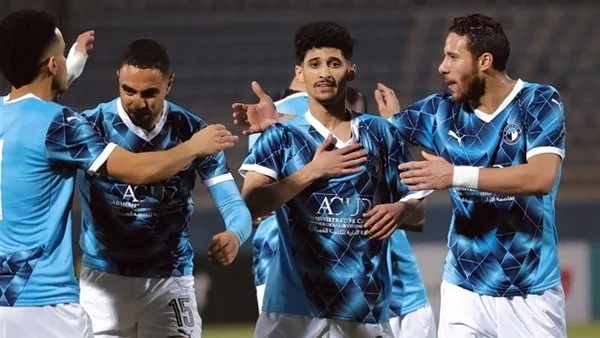 بيراميدز يصطدم بالبنك الأهلي في صراع استعادة القمة بالدوري