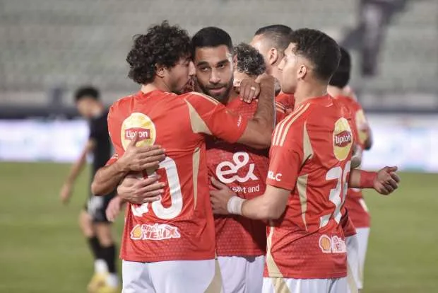 بينها الأهلي.. أزمة تضرب كبار أندية كأس العالم قبل المونديال