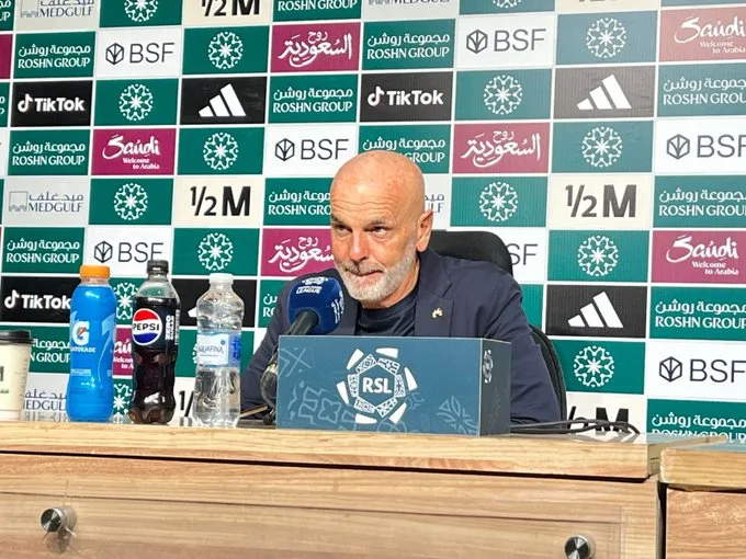 بيولي يعلق على شائعات مغادرته النصر بتصريح مثير بيولي يعلق على شائعات مغادرته النصر بتصريح مثير