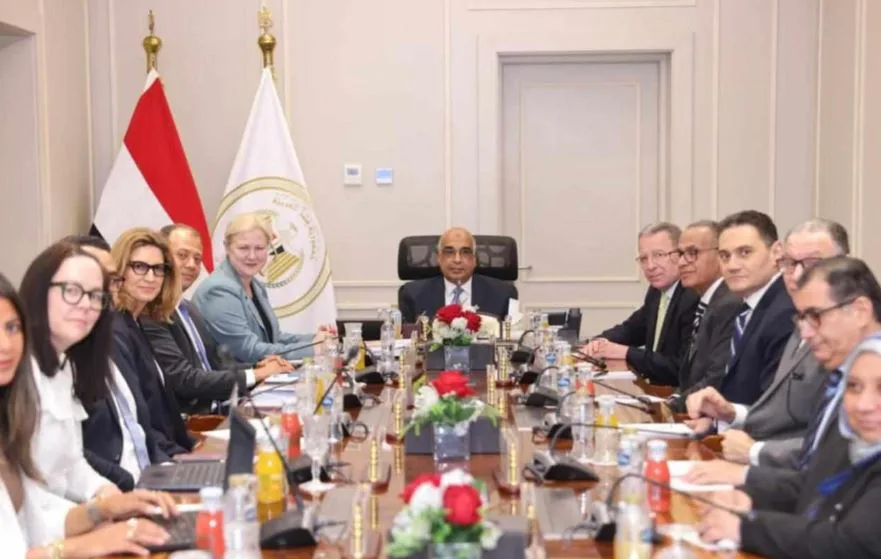 وزير العدل يلتقي بوفد من منظمة التعاون والتنمية الاقتصادية لمناقشة تعزيز التعاون في ميدان العدالة. وزير العدل يلتقي بوفد من منظمة التعاون والتنمية الاقتصادية لمناقشة تعزيز التعاون في ميدان العدالة.