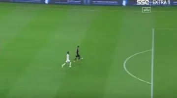 تألق أمام المرمى ثم أضاع فرصة غريبة.. ما الذي قدمه محمد شريف في 45 دقيقة ضد النصر؟