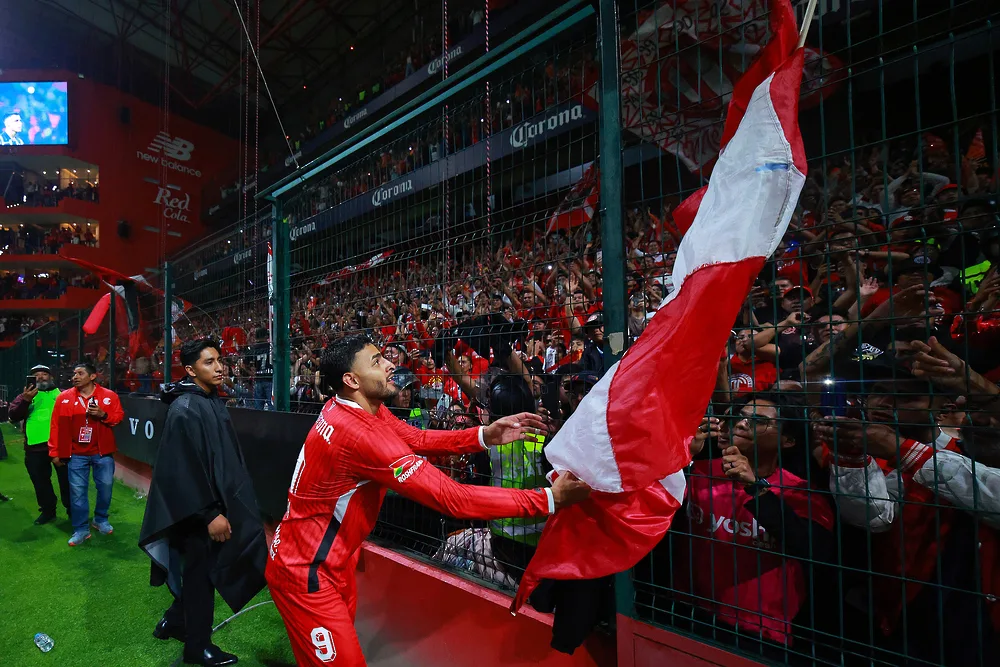 تأهل تولوكا إلى نهائي الدوري المكسيكي بعد انتصاره على تايجرز تأهل تولوكا إلى نهائي الدوري المكسيكي بعد انتصاره على تايجرز
