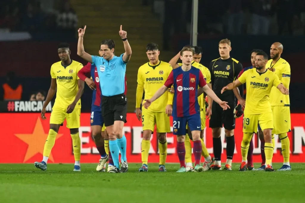 تاريخ مواجهات برشلونة و فياريال: إحصائيات ونتائج حديثة للفريقين في الدوري الإسباني تاريخ مواجهات برشلونة و فياريال: إحصائيات ونتائج حديثة للفريقين في الدوري الإسباني