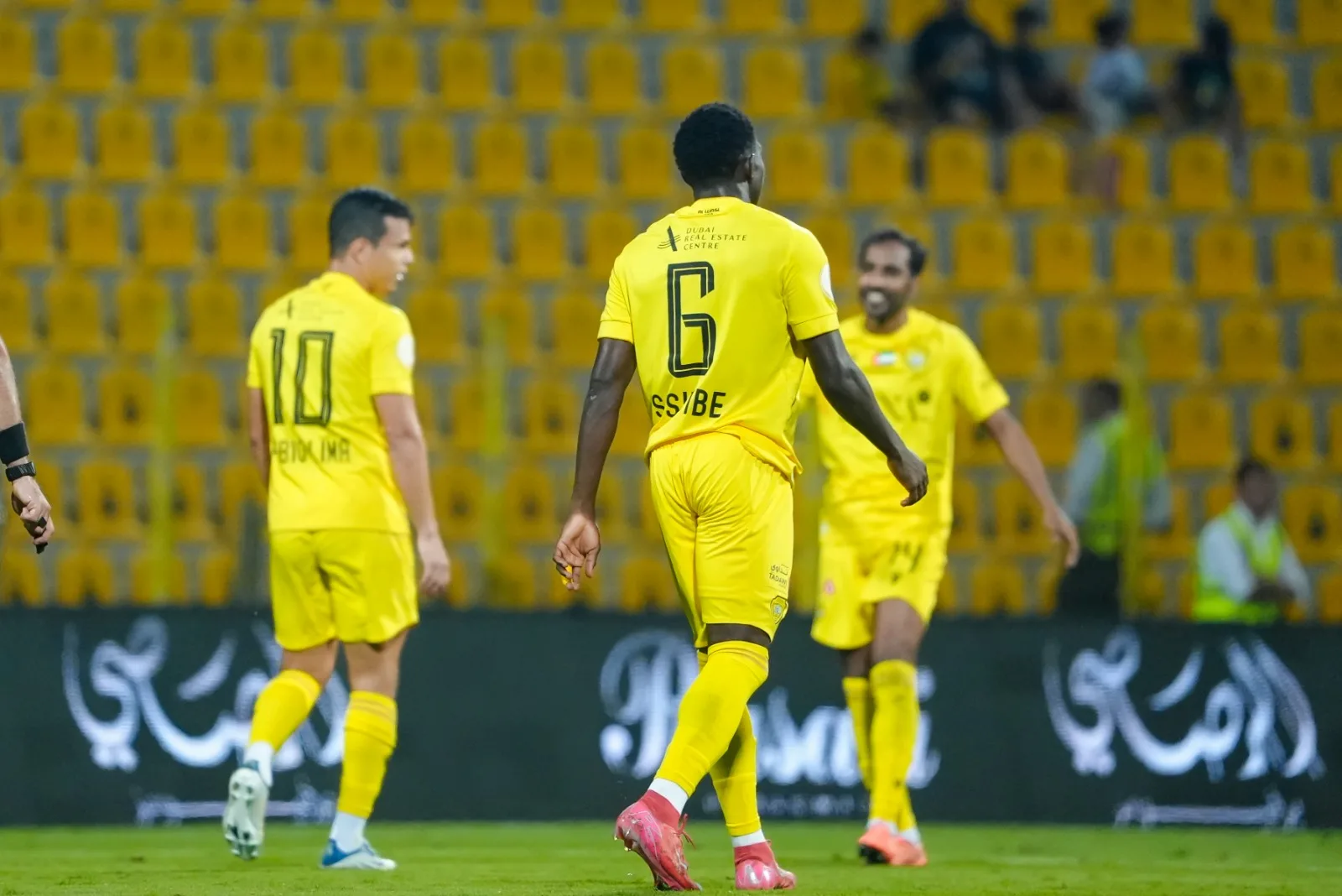 تاريخ مواجهة الوصل مع الشارقة في الجولة الختامية من الدوري الإماراتي 2024-2025 تاريخ مواجهة الوصل مع الشارقة في الجولة الختامية من الدوري الإماراتي 2024-2025