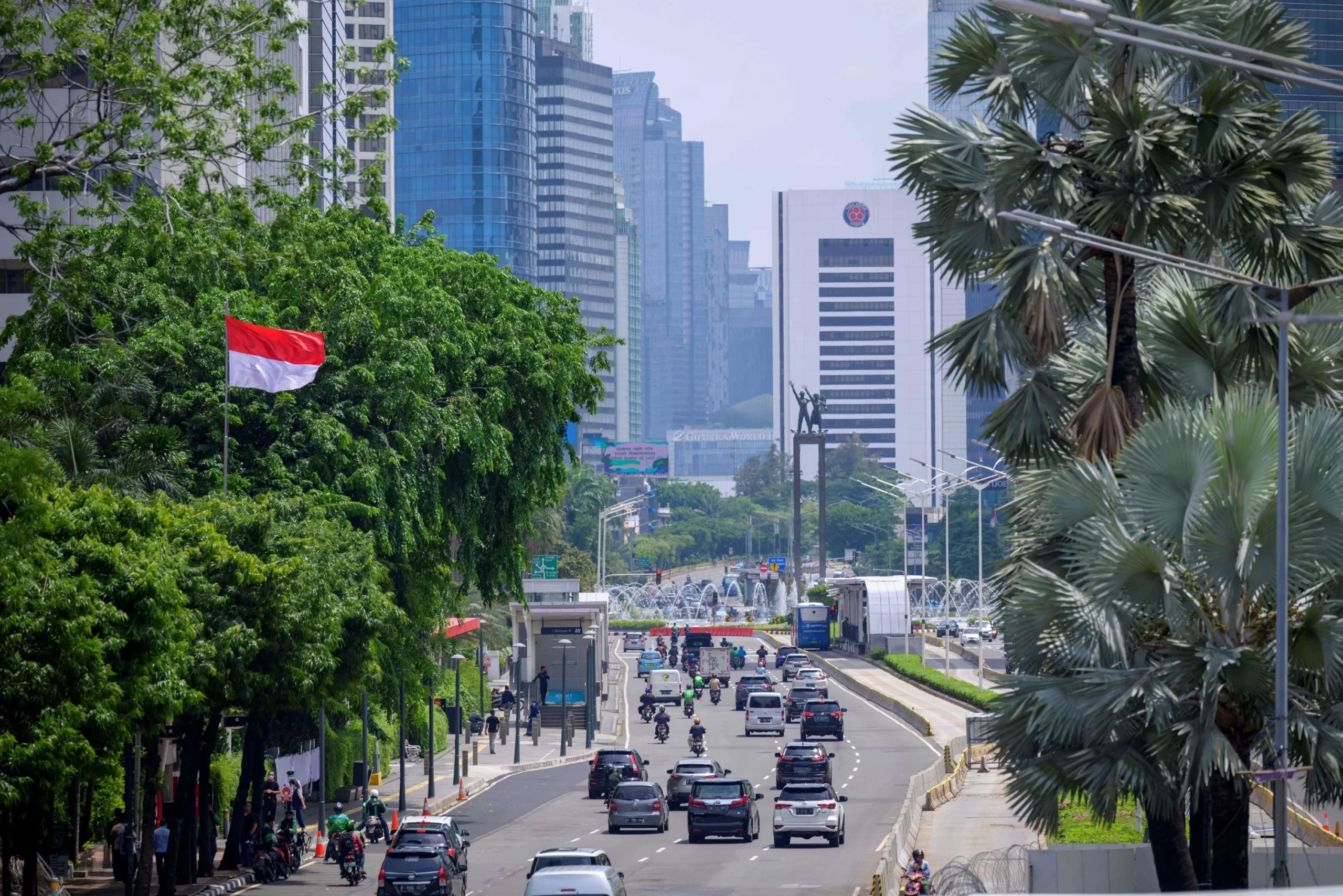 تباطؤ نمو الاقتصاد الإندونيسي في الربع الأول بسبب تراجع الاستهلاك والاستثمار