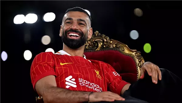 تجربة حفل تتويج محمد صلاح بجائزة أفضل لاعب في بطولة الدوري الإنجليزي لعام 2025 تجربة حفل تتويج محمد صلاح بجائزة أفضل لاعب في بطولة الدوري الإنجليزي لعام 2025