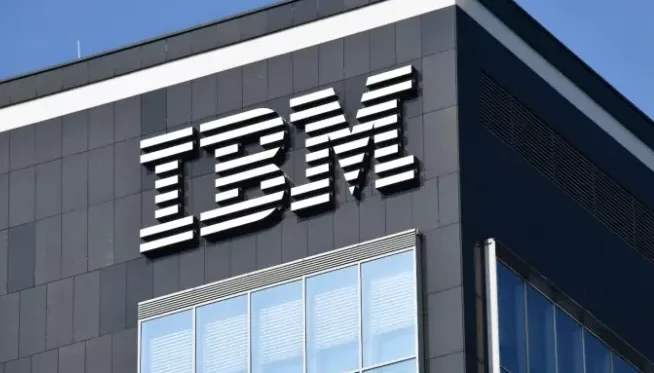 تحالف استراتيجي بين “كاكست” و”IBM” و”ندلب” لتعزيز التحول الرقمي والصناعي في المملكة تحالف استراتيجي بين “كاكست” و”IBM” و”ندلب” لتعزيز التحول الرقمي والصناعي في المملكة