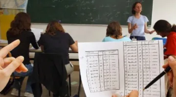 تحديات تعليم اللغة العربية في فرنسا تتعلق بشكل خاص بالسياسة
