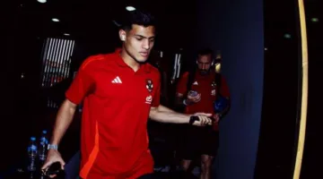 تحديثات حول إصابة لاعب الأهلي مصطفى العش وفترة غيابه قبل بطولة كأس العالم للأندية