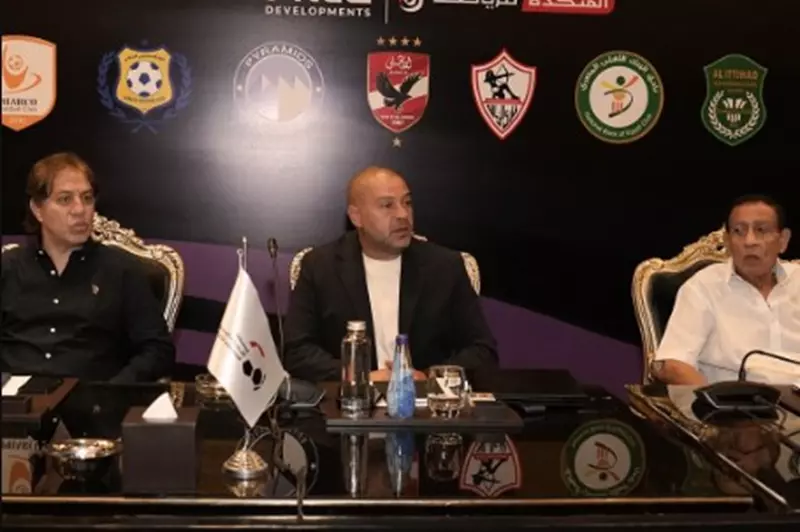 مصدر يكشف لموقع ليلا كورة.. تفاصيل طلب الأهلي لزيادة عدد اللاعبين الأجانب.. ردود الأندية.. وتوجهات الرابطة مصدر يكشف لموقع ليلا كورة.. تفاصيل طلب الأهلي لزيادة عدد اللاعبين الأجانب.. ردود الأندية.. وتوجهات الرابطة