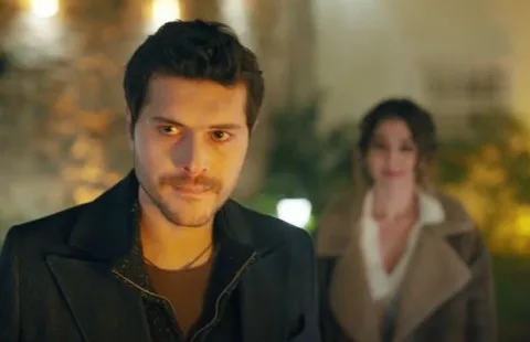 تحول غير متوقع في مسلسل ليلى: انتهاء قصة جيفان وبدء قصة حب جديدة على شاكلة العشق الممنوع تحول غير متوقع في مسلسل ليلى: انتهاء قصة جيفان وبدء قصة حب جديدة على شاكلة العشق الممنوع