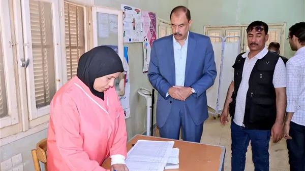 تحويل مدير مركز طب أسرة و11 موظفًا في سوهاج للتحقيق بسبب غيابهم عن العمل تحويل مدير مركز طب أسرة و11 موظفًا في سوهاج للتحقيق بسبب غيابهم عن العمل