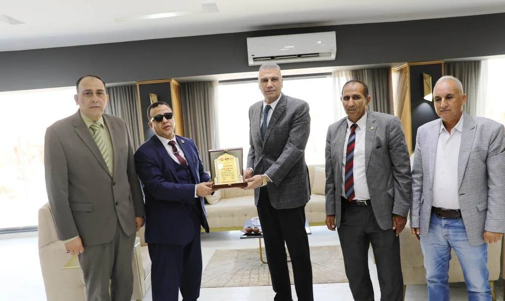 “تحيا مصر” تلتقي محافظ أسوان لمناقشة إنشاء مشروعات تنموية لدعم شباب المحافظة “تحيا مصر” تلتقي محافظ أسوان لمناقشة إنشاء مشروعات تنموية لدعم شباب المحافظة