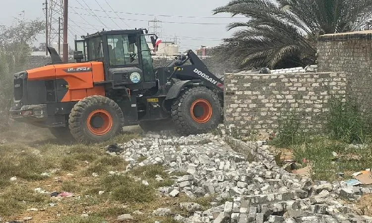 تدمير ١٢ حالة بناء غير قانوني على الأراضي الزراعية في الإسماعيلية تدمير ١٢ حالة بناء غير قانوني على الأراضي الزراعية في الإسماعيلية