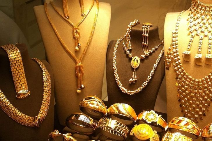 تراجع أسعار الذهب في الأردن اليوم وعيار 21 يسجل 64.600 دينار بنهاية التعاملات