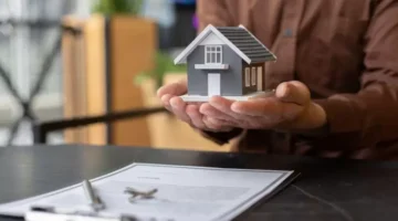 معدلات الفائدة على الرهن العقاري تظل مستقرة حول 7% لأسبوع إضافي