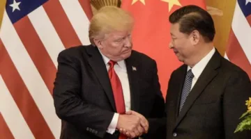 ترامب يعرب عن استعداده للتفاوض المباشر مع شي جين بينغ حول الاتفاق التجاري بين الولايات المتحدة والصين.