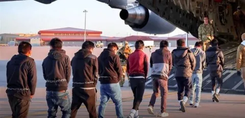 ترامب ينفي علمه بنية إدارته ترحيل مهاجرين إلى ليبيا