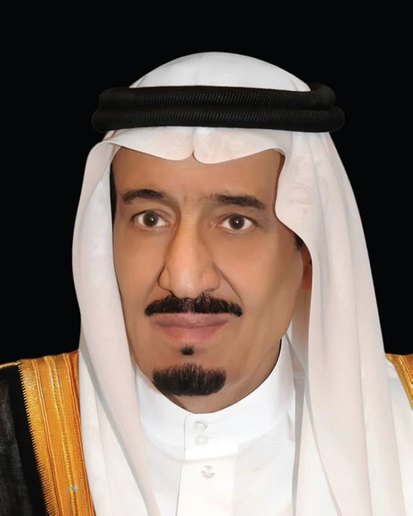 تسليم وسام الملك عبدالعزيز من الدرجة الثالثة لـ 200 مواطن ومواطنة تقديرًا لتبرعهم بأحد أعضائهم الحيوية. تسليم وسام الملك عبدالعزيز من الدرجة الثالثة لـ 200 مواطن ومواطنة تقديرًا لتبرعهم بأحد أعضائهم الحيوية.