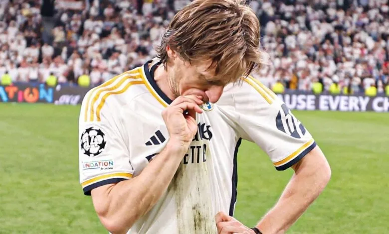 تشابي ألونسو يطالب ريال مدريد بتمديد عقد مودريتش تشابي ألونسو يطالب ريال مدريد بتمديد عقد مودريتش