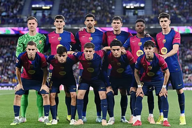 تشكيل برشلونة.. رافينيا ويامال يقودان الهجوم وليفاندوفسكي بديلًا أمام إنتر