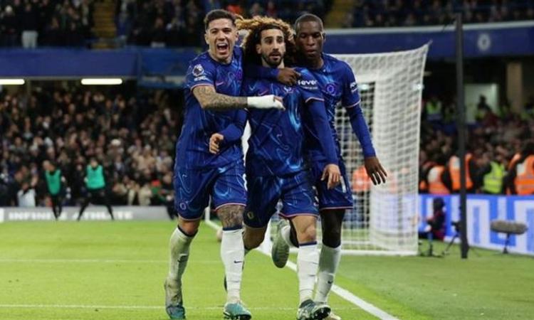 تشيلسي يحقق فوزا ثمينا على ليفربول في الدوري الإنجليزي لكرة القدم