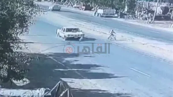 تصادم مروع.. وفاة طفلة في قرية تلات بعد أن دهستها سيارة تموين من الفيوم تصادم مروع.. وفاة طفلة في قرية تلات بعد أن دهستها سيارة تموين من الفيوم