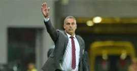 تصريحات جوميز القوية حول احتمالية عودته إلى الزمالك