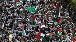 تظاهرة ضخمة في المغرب تطالب بإنهاء معاناة الجوع لدى سكان قطاع غزة الفلسطيني.