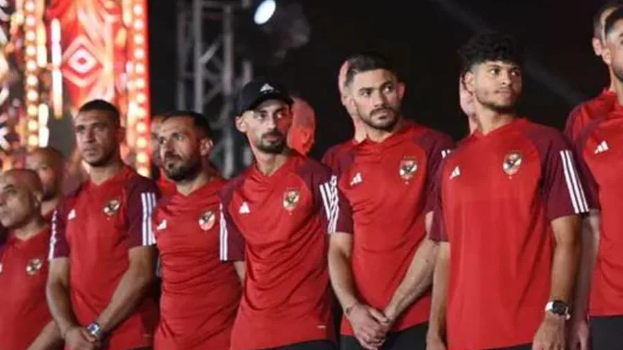 تعاقدات الأهلي تتصاعد.. خطة الانتقالات الحمراء تبدأ بعد مباراة فاركو تعاقدات الأهلي تتصاعد.. خطة الانتقالات الحمراء تبدأ بعد مباراة فاركو