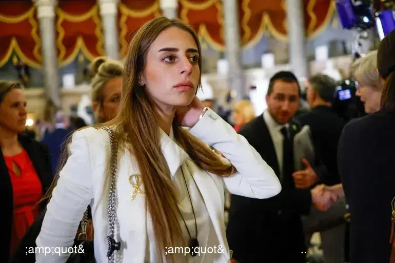 تعرضت للاغتصاب بعد عودتها.. أسيرة إسرائيلية سابقة "كانت أكثر أمانا لدى حماس"