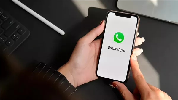 تعطل تطبيق «واتساب» على أجهزة الأندرويد والآيفون غدا الإثنين