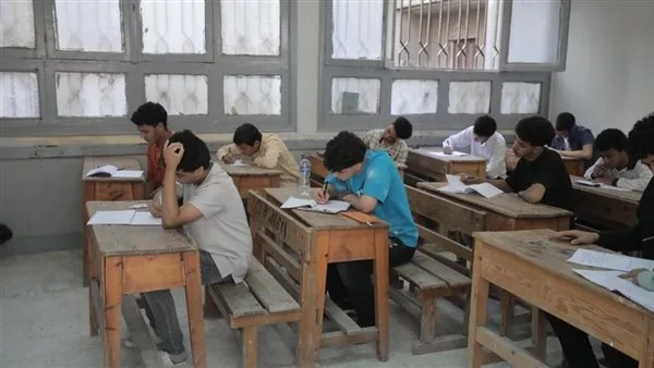 58 ألف طالب يتقدمون لامتحانات الشهادة الإعدادية في قنا 58 ألف طالب يتقدمون لامتحانات الشهادة الإعدادية في قنا