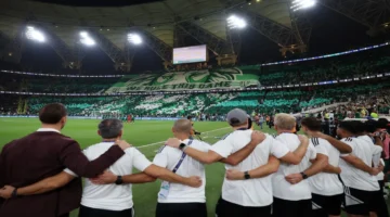 الأهلي السعودي يتيح لجماهيره الفرصة لتحديد الشعار الجديد