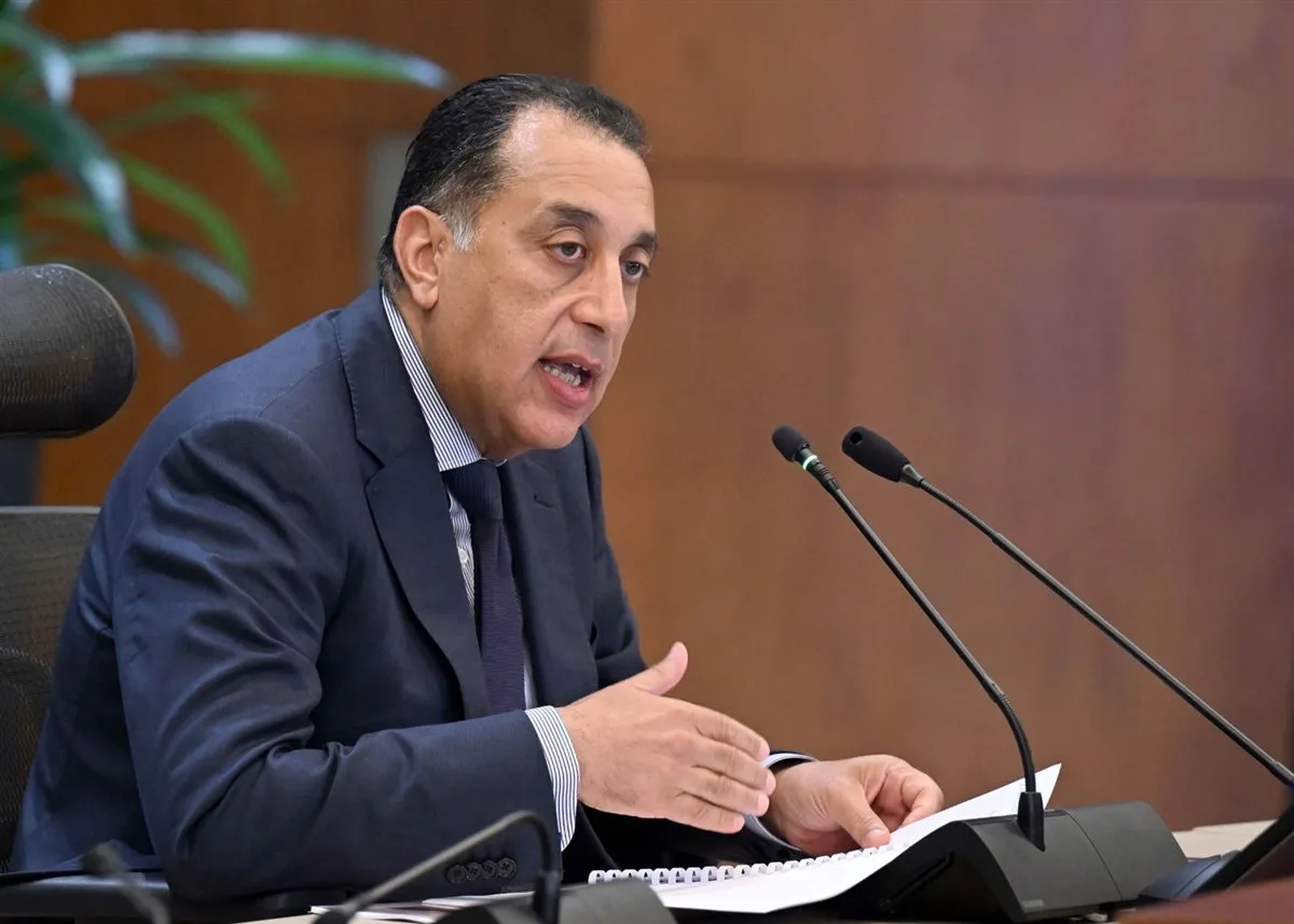 تفاصيل المؤتمر الصحفي لرئيس الوزراء وتساؤلات الصحفين اليوم