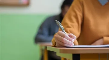 تفاصيل امتحانات الثانوية العامة 2024-2025 وفق النظام الجديد وتوزيع المواد والدرجات