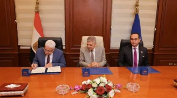 تفاهم جديد لتنظيم إجراءات الفحوص الطبية والتأمين الاجتماعي للموظفين في قناة السويس.