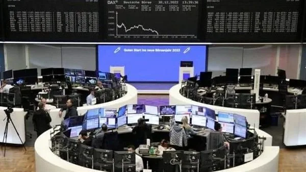 تفاوت أداء المؤشرات الأوروبية في البداية .. وارتفاع سهم بربري بنسبة 9% تفاوت أداء المؤشرات الأوروبية في البداية .. وارتفاع سهم بربري بنسبة 9%