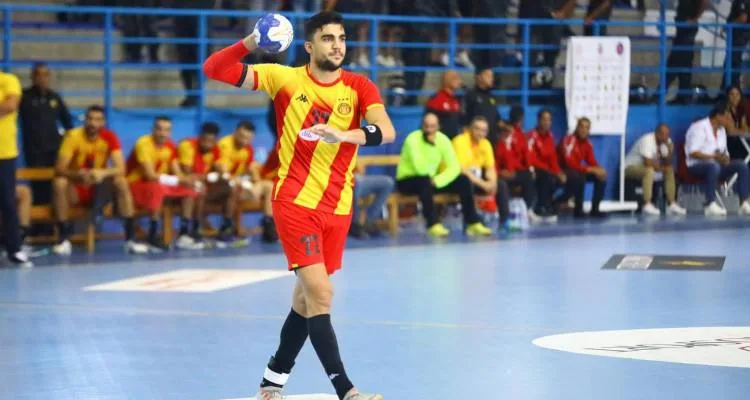 تقارير: الزمالك يضم لاعباً تونسياً قبل مباراة السوبر الإفريقي ضد الأهلي تقارير: الزمالك يضم لاعباً تونسياً قبل مباراة السوبر الإفريقي ضد الأهلي