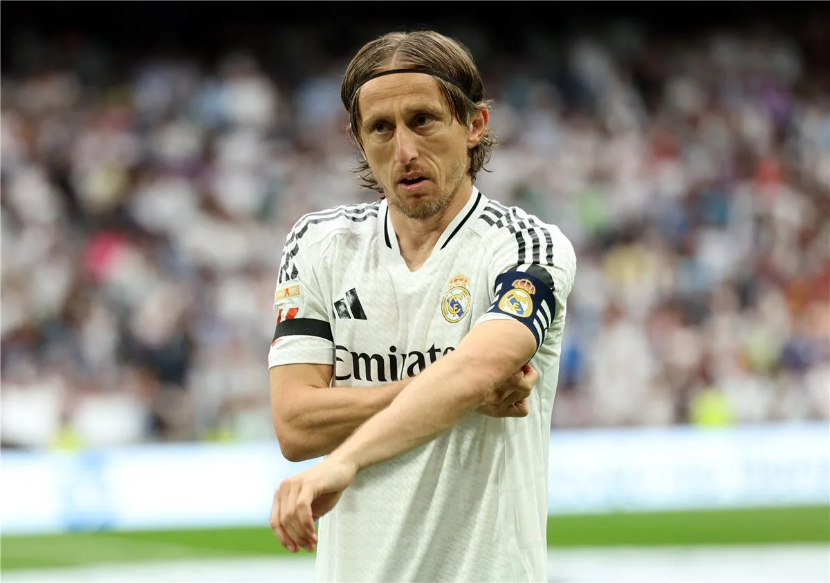 تقارير: ريال مدريد ينظر في استعادة لاعب سابق لتعويض مودريتش تقارير: ريال مدريد ينظر في استعادة لاعب سابق لتعويض مودريتش