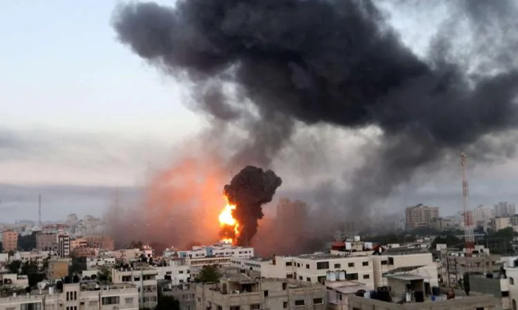 تقارير طبية: 87 قتيلًا و290 جريحًا في غزة خلال 24 ساعة نتيجة القصف الإسرائيلي تقارير طبية: 87 قتيلًا و290 جريحًا في غزة خلال 24 ساعة نتيجة القصف الإسرائيلي