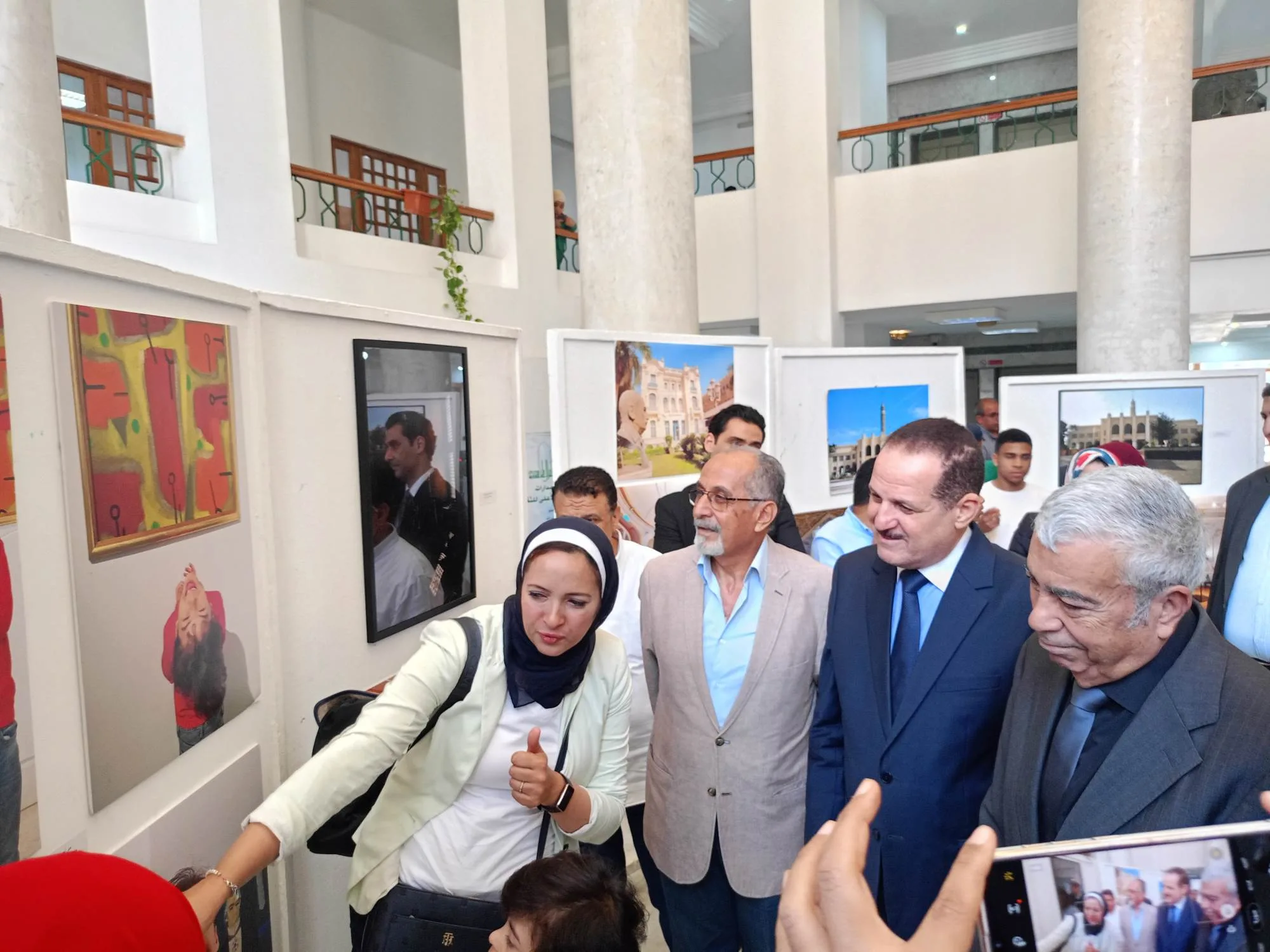 تقدير الزميل محمد خضير لفوزه في مسابقة “عدسة فنان” من قبل “المجلس الأعلى للثقافة” تقدير الزميل محمد خضير لفوزه في مسابقة “عدسة فنان” من قبل “المجلس الأعلى للثقافة”