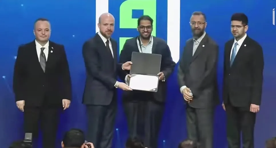 تقدير خاص لقناة اقرأ في حفل افتتاح القمة العالمية الثانية للاقتصاد الإسلامي في إسطنبول تقدير خاص لقناة اقرأ في حفل افتتاح القمة العالمية الثانية للاقتصاد الإسلامي في إسطنبول