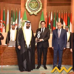 تقدير معاوية الصقلي، العضو المنتدب للتجاري وفا بنك، لجهوده البارزة في مجال الاستدامة “صور” تقدير معاوية الصقلي، العضو المنتدب للتجاري وفا بنك، لجهوده البارزة في مجال الاستدامة “صور”